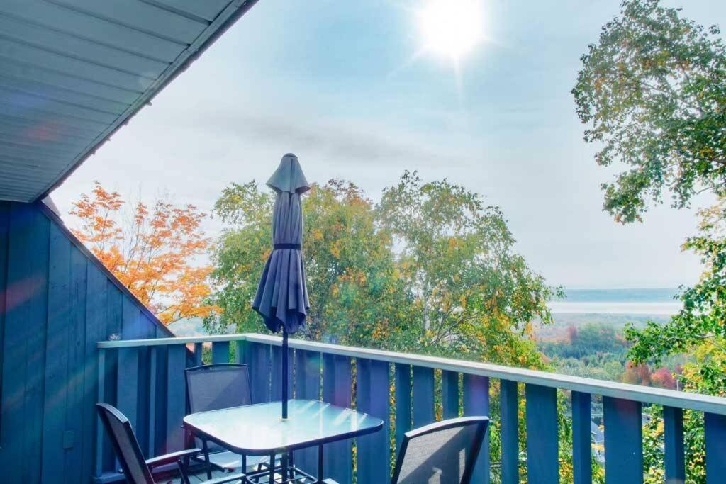 Chalet Mont Sainte-Anne ボーブレ エクステリア 写真