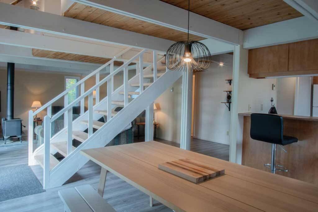 Chalet Mont Sainte-Anne ボーブレ エクステリア 写真