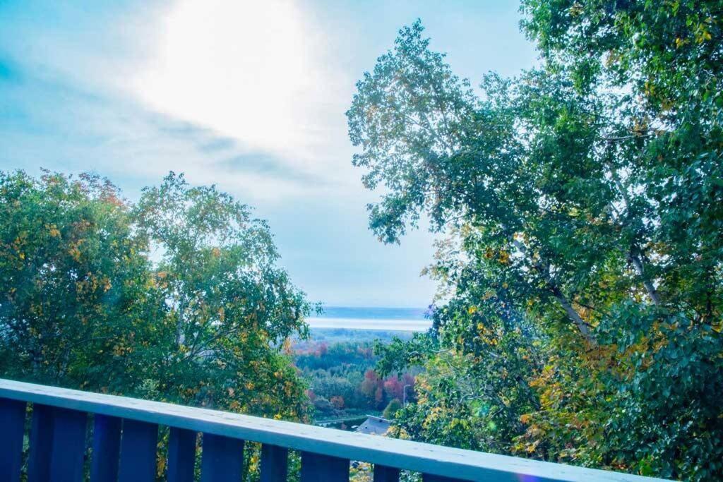 Chalet Mont Sainte-Anne ボーブレ エクステリア 写真