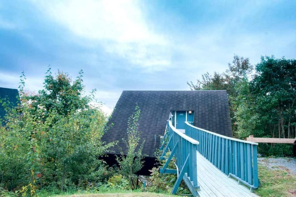 Chalet Mont Sainte-Anne ボーブレ エクステリア 写真