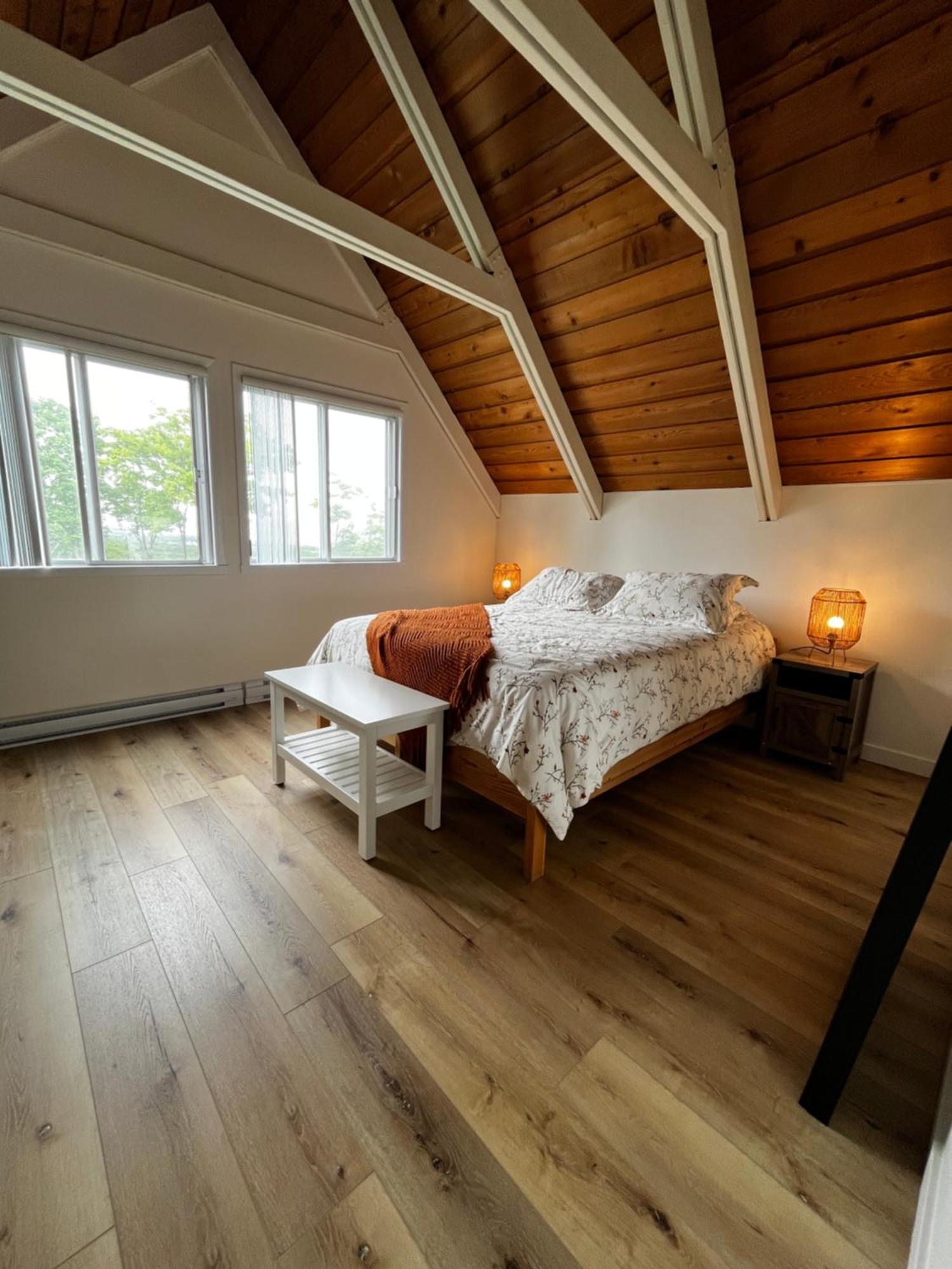 Chalet Mont Sainte-Anne ボーブレ エクステリア 写真
